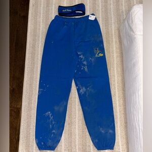 University of Delaware sweatpants and headband ear warmer